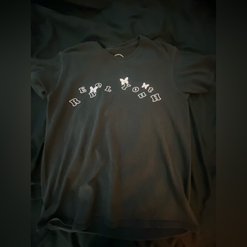 Rebel youth LA shirt. Medium. Cvla
